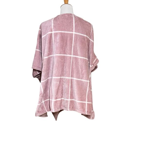 Cuddl Duds® Double Plush Reversible Wrap Pink - Picture 2 of 8